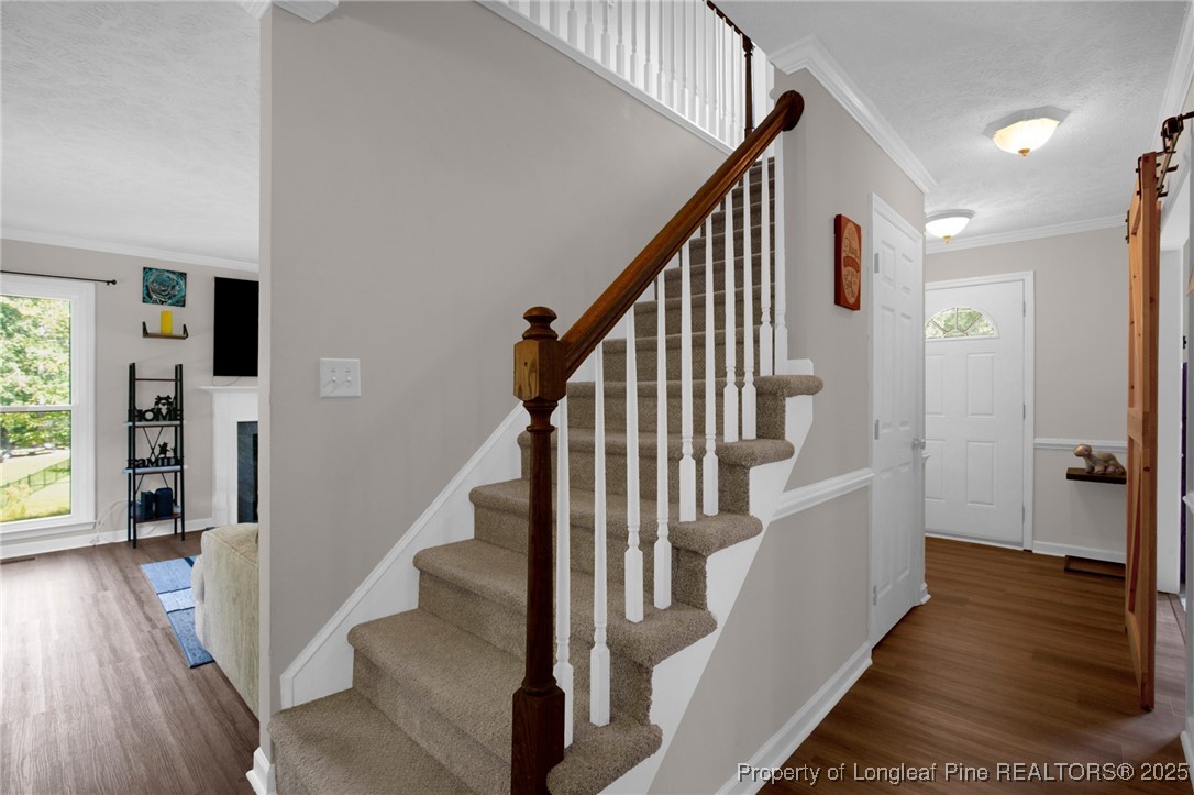 866 Fredonia Drive