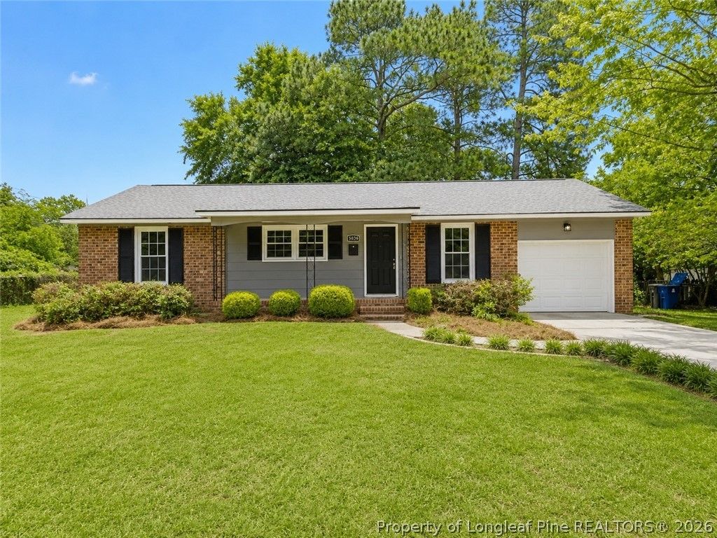 Photo of 5056 Hampshire Drive, Fayetteville, NC 28311 (MLS # 762830)