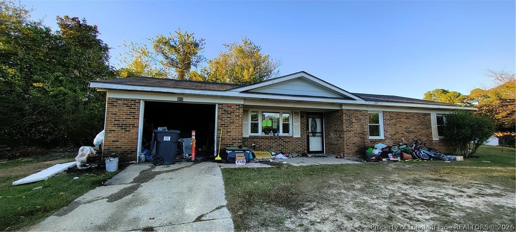 Photo of 902 Emory Court, Fayetteville, NC 28311 (MLS # 771187)