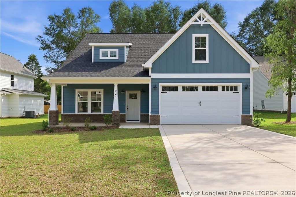 Photo of 224 Telluride Court, Aberdeen, NC 28315 (MLS # 767448)