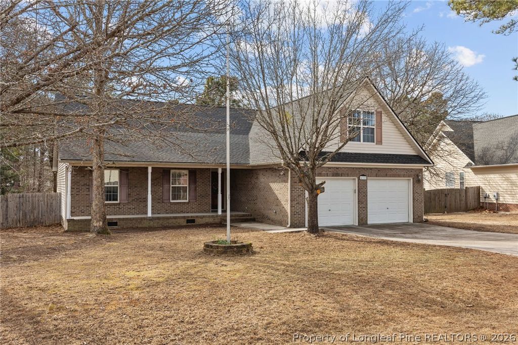 Photo of 428 Dunbar Drive, Lillington, NC 27546 (MLS # 757160)