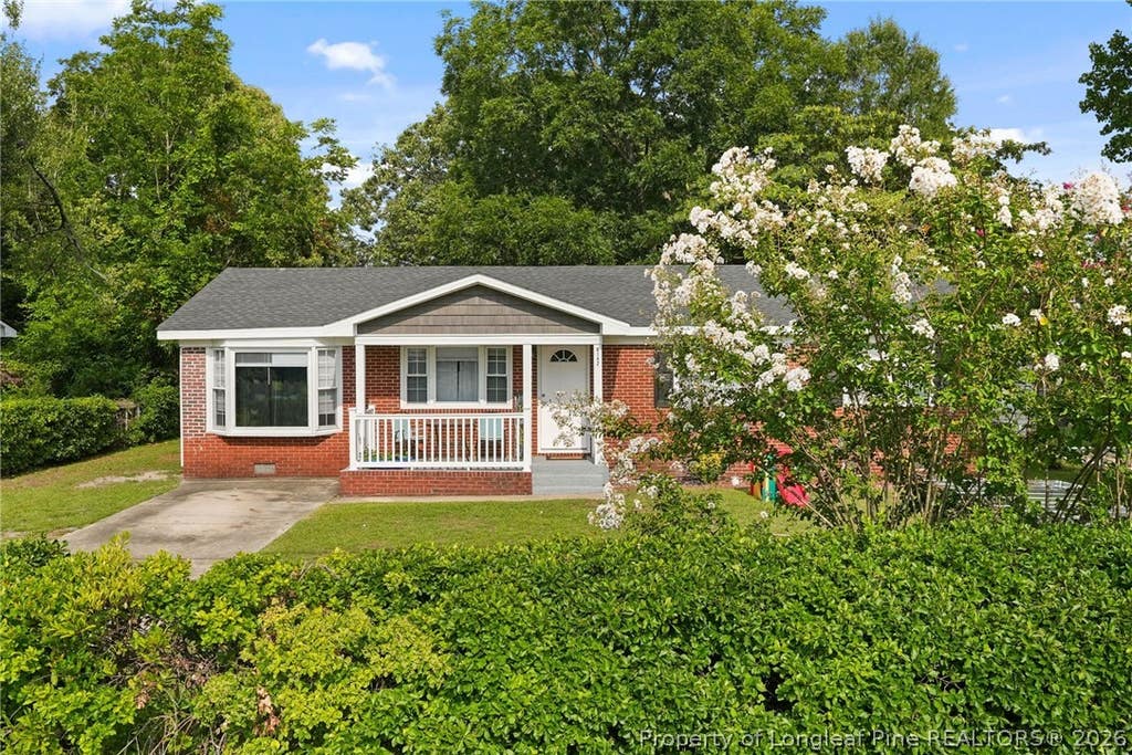 Photo of 6142 Wynnwood Drive, Fayetteville, NC 28314 (MLS # 767673)