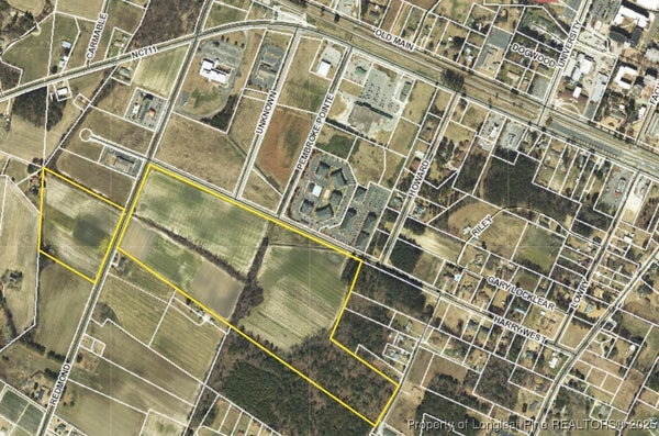 HARRY WEST LANE, PEMBROKE, NC 28372 - Image 243698fef2a89c7df97b8a8dd4fd80a7/3579005423