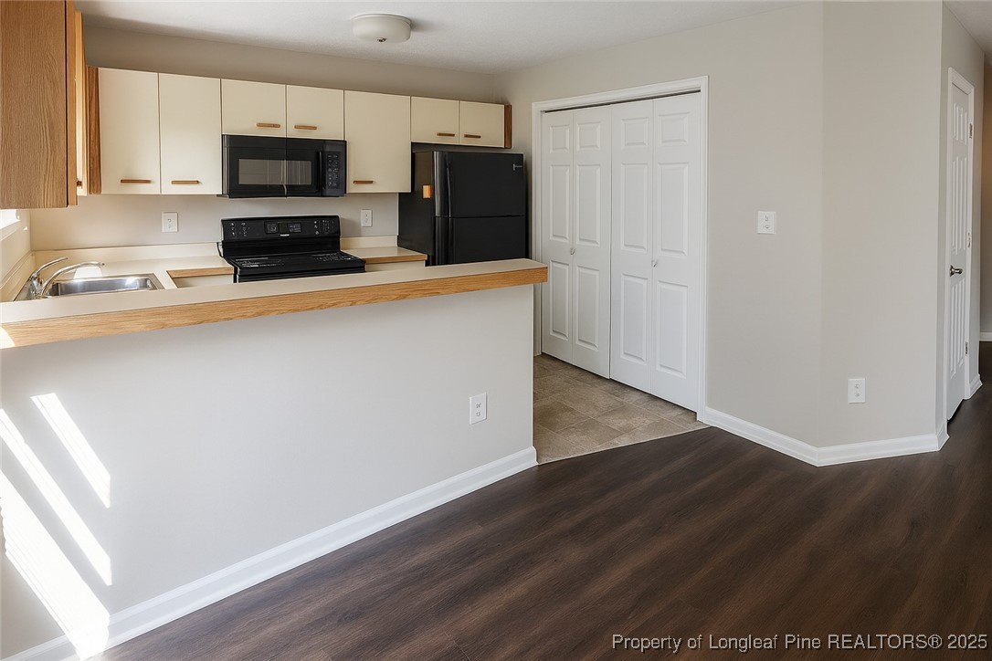 6813 Willowbrook Drive 9