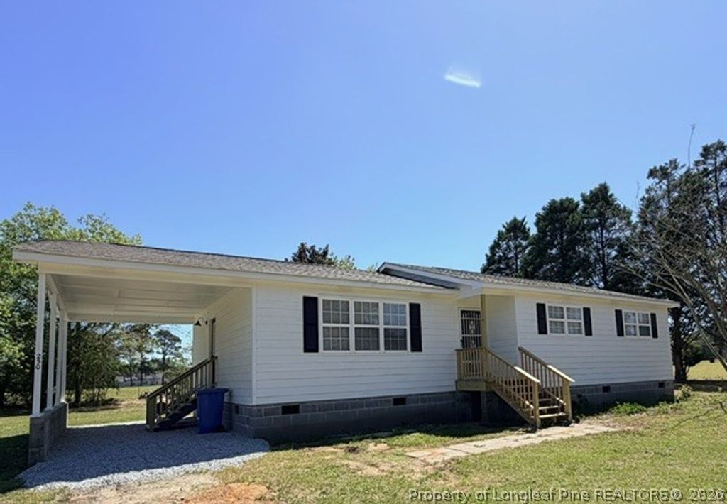 Photo of 250 Trappers Run Lane, Clinton, NC 28328 (MLS # 760739)