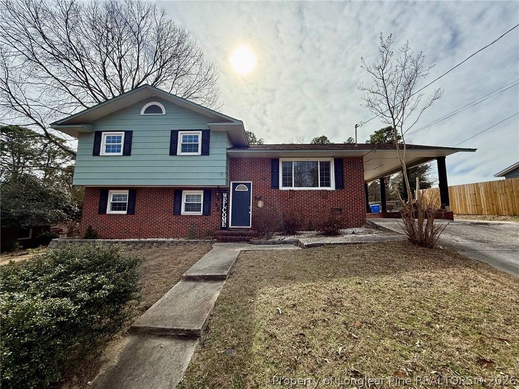 Photo of 1440 Marlborough Road, Fayetteville, NC 28304 (MLS # 757110)