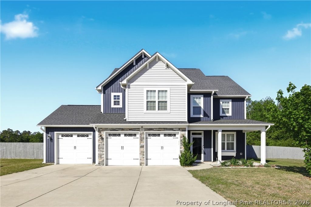 Photo of 1457 Creekwood (Lot 17) Road, Hope Mills, NC 28348 (MLS # 761449)
