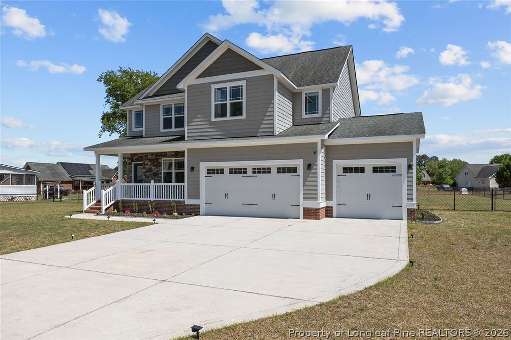 Photo of 7031 Glynn Mill Farm Drive, Fayetteville, NC 28306 (MLS # 761195)