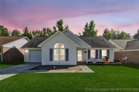 Photo of 5917 Bloomsbury Drive, Fayetteville, NC 28306 (MLS # 749315) Photo of 5917 Bloomsbury Drive, Fayetteville, NC 28306 (MLS # 749315)