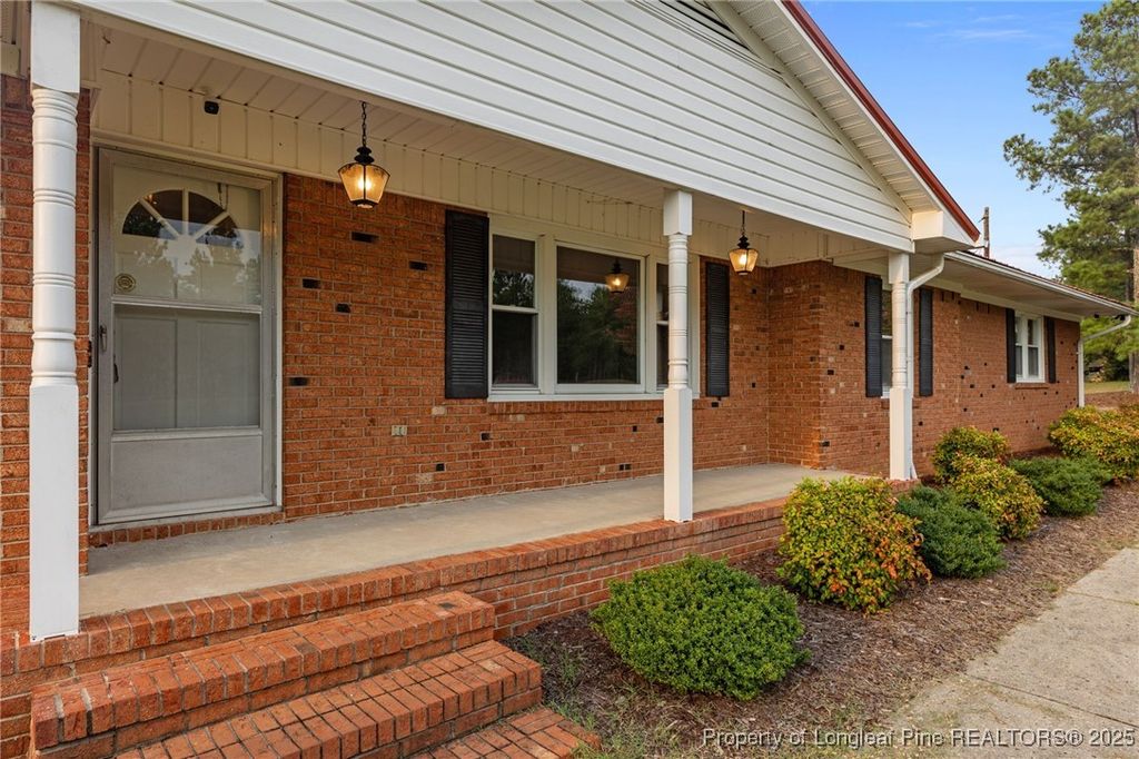 Photo of 241 Hight Road, Aberdeen, NC 28315 (MLS # 751293)