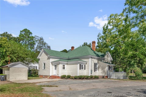Tiny photo for 806 W Roseboro Street, Roseboro, NC 28382 (MLS # 769334)