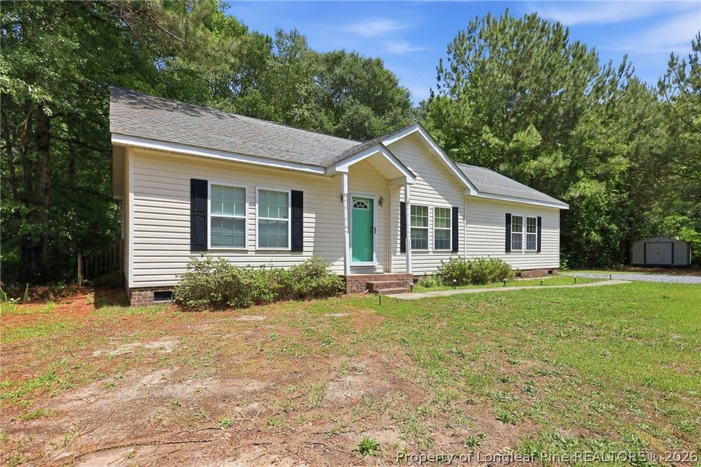 Photo of 175 Country Walk Lane, Sanford, NC 27332 (MLS # 763409)