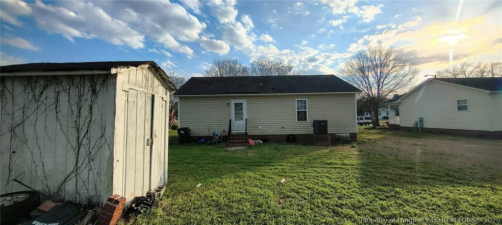 Photo of 409 Simmons Street, Fayetteville, NC 28301 (MLS # 758500)