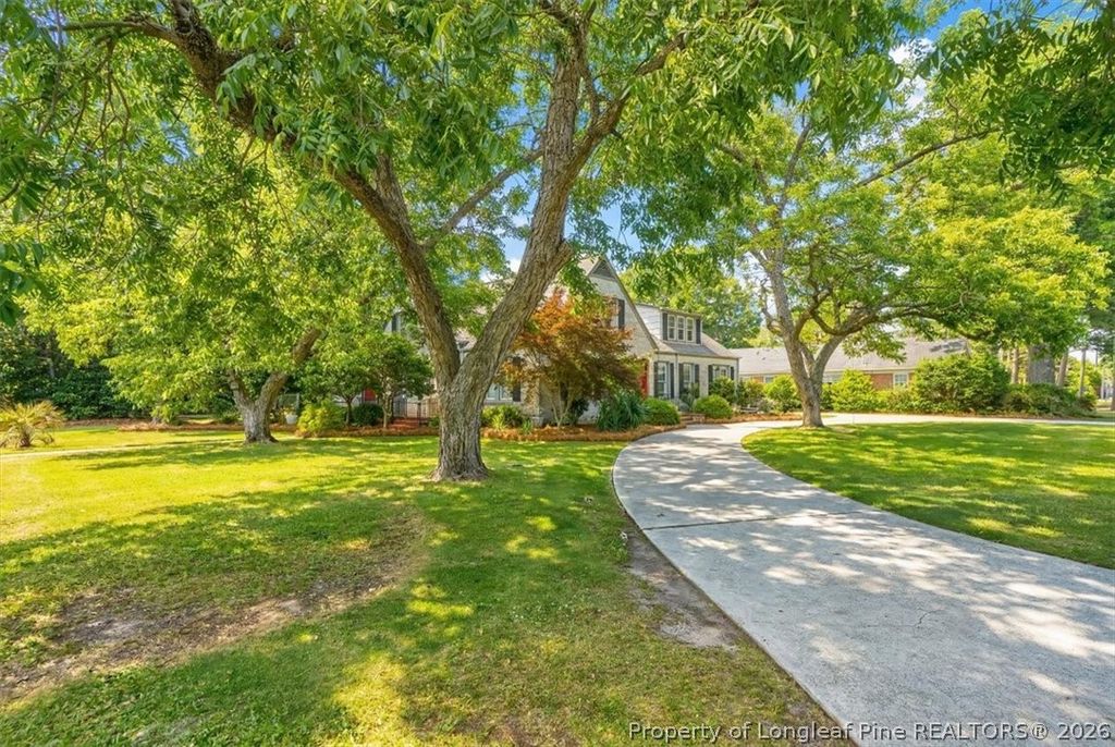 Photo of 1802 N Elm Street, Lumberton, NC 28358 (MLS # 764806)
