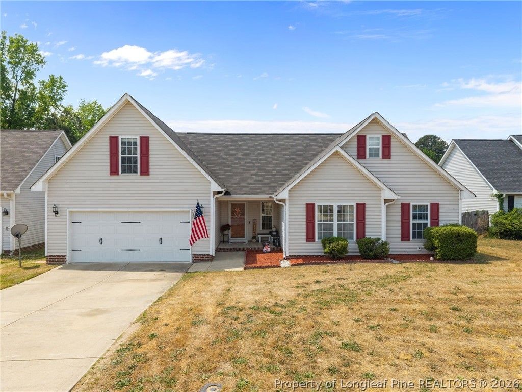 Photo of 2608 Gressitt Point Lane, Fayetteville, NC 28306 (MLS # 761435)