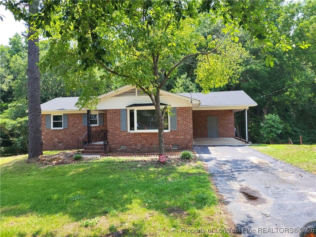 Photo of 182 SUMMER HILL Road, Fayetteville, NC 28303 (MLS # 756334)