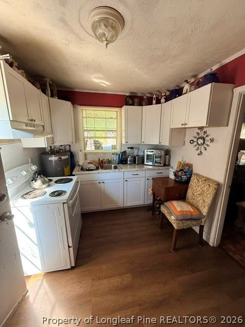 Tiny photo for 816 Commerce Street, Fayetteville, NC 28305 (MLS # 764424)