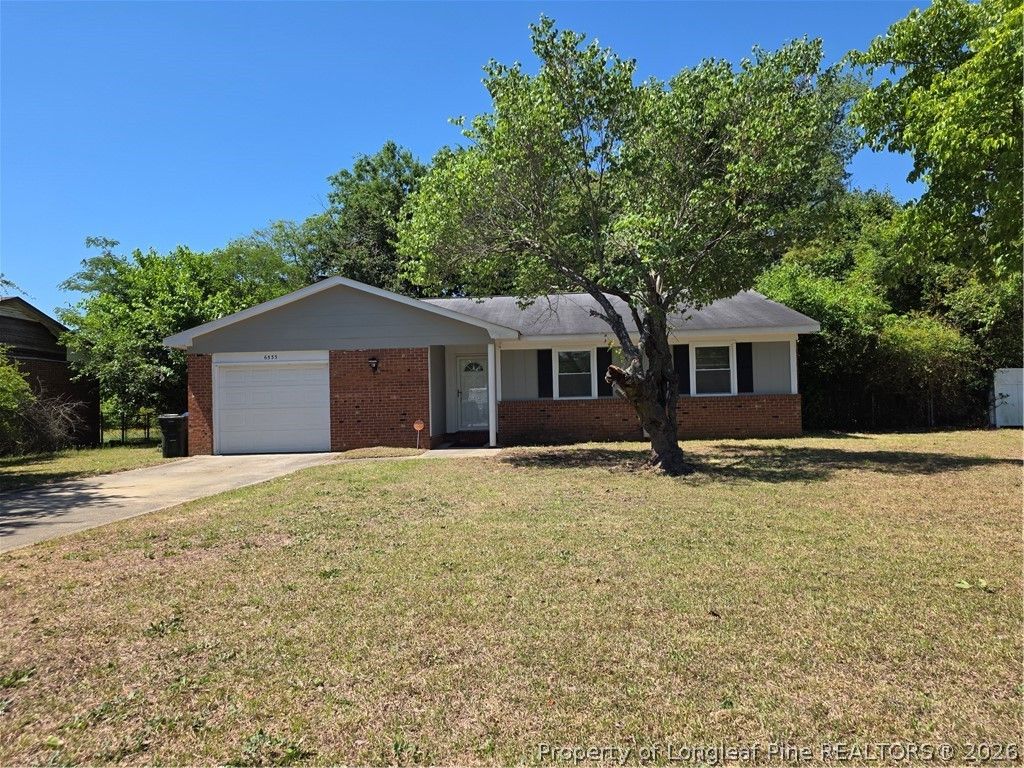 Photo of 6533 Gristmill Road, Fayetteville, NC 28314 (MLS # 761601)