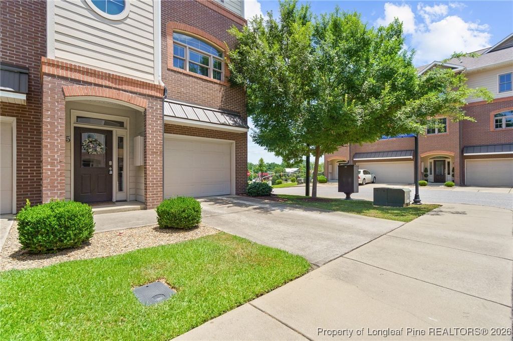 Photo of 285 Hugh Shelton Loop, Fayetteville, NC 28301 (MLS # 756802)