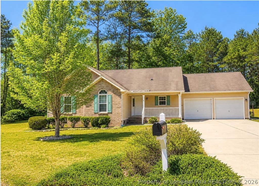 Photo of 108 Oakleaf Drive, Raeford, NC 28376 (MLS # 768259)