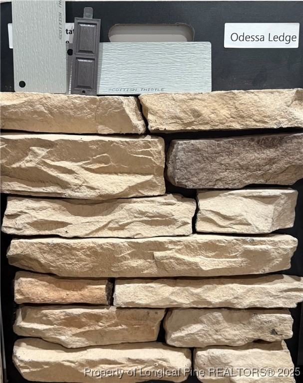 328 Sacksonia Street