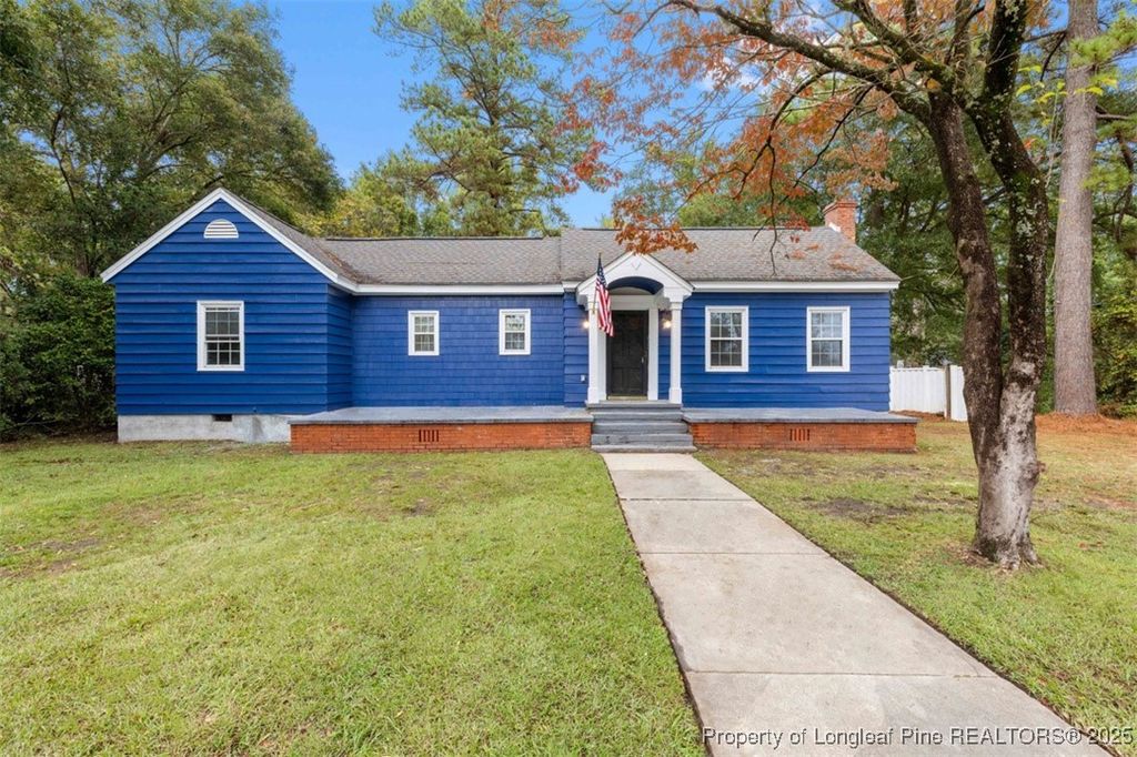 Photo of 67 W 3rd Street, Parkton, NC 28371 (MLS # 751820)