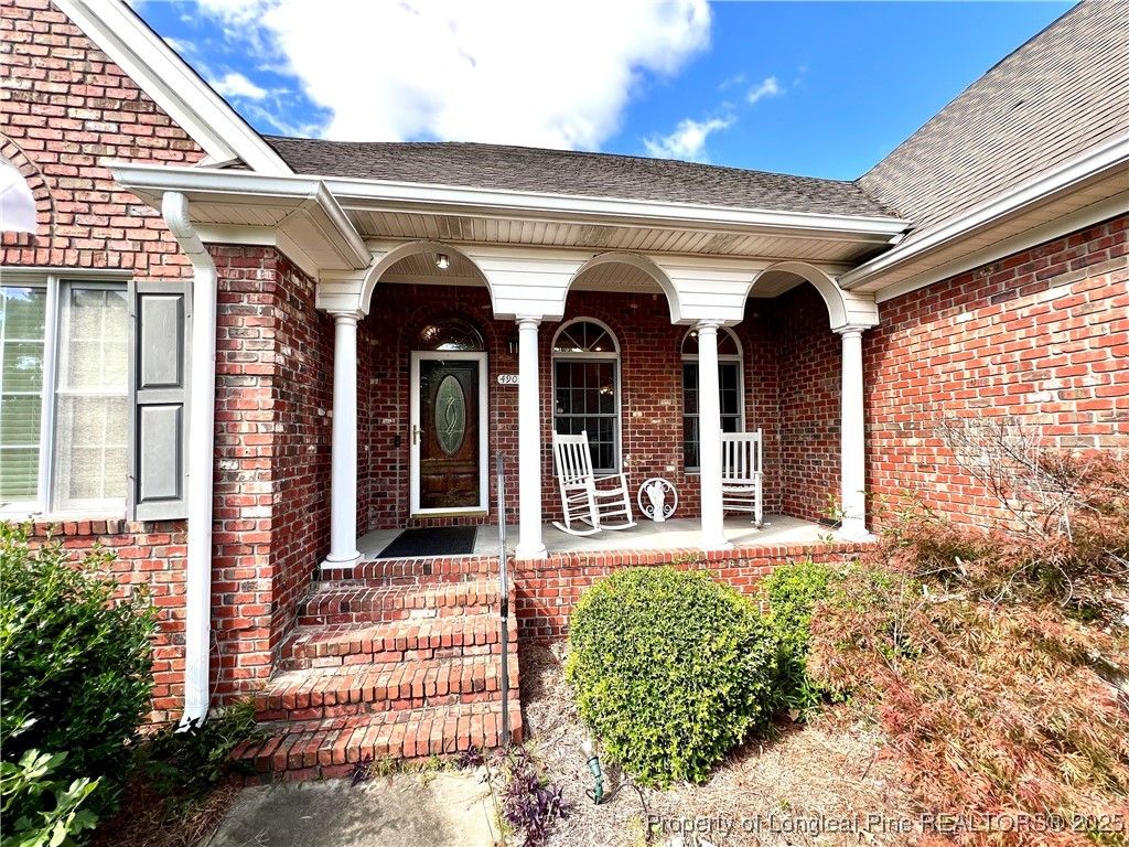 Photo of 4901 Willow Oak Drive, Lumberton, NC 28358 (MLS # 751851)