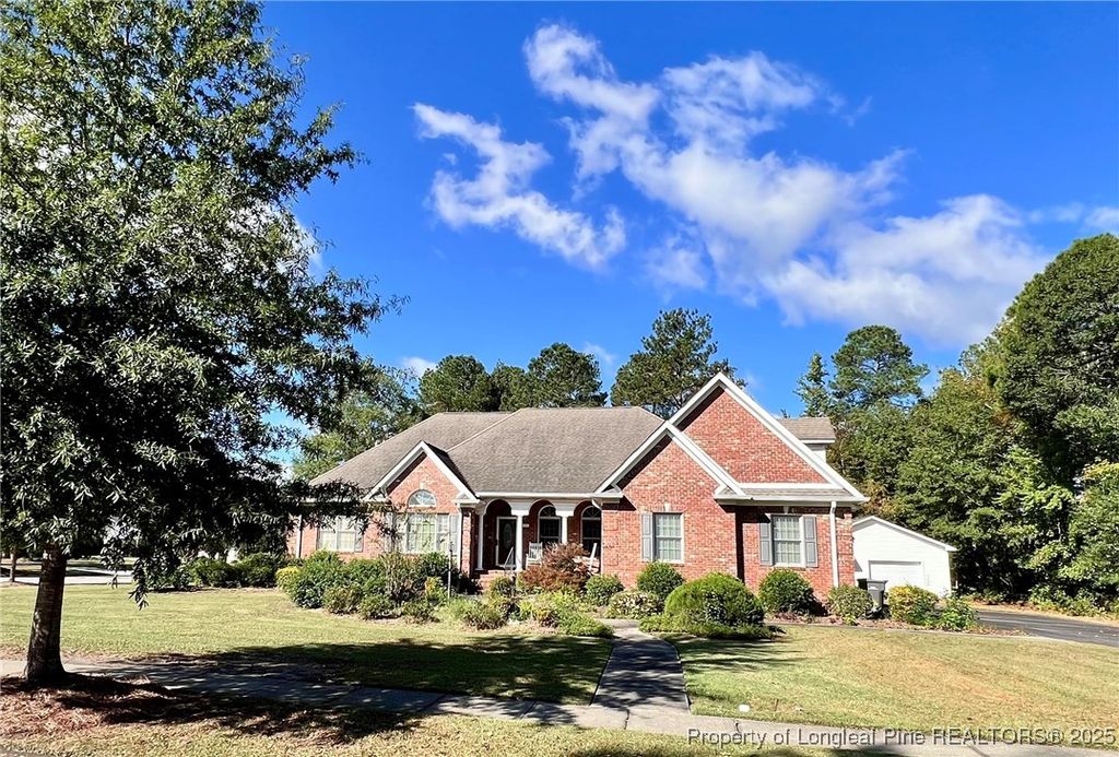 Photo of 4901 Willow Oak Drive, Lumberton, NC 28358 (MLS # 751851)