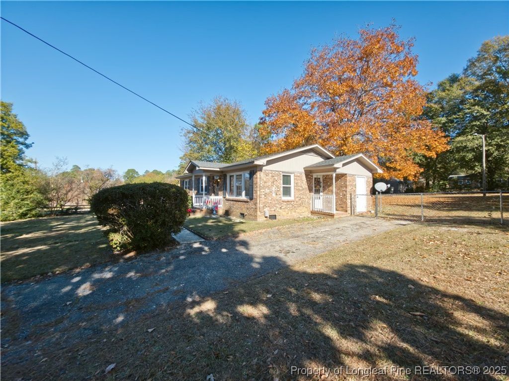 Photo of 284 Channing Drive, Fayetteville, NC 28303 (MLS # 753755)