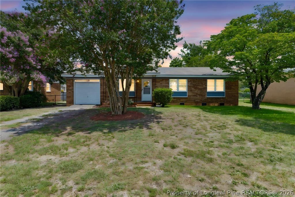 Photo of 1705 Grandview Drive, Fayetteville, NC 28314 (MLS # 765693)