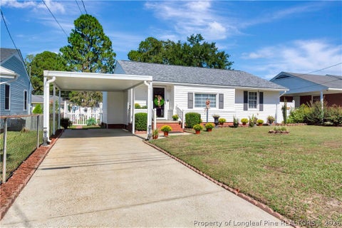 Photo of 1015 E 10th Street, Lumberton, NC 28358 (MLS # 770647)