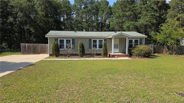 304 MCDOUGALD DR, RAEFORD, NC 28376 - Image 2f559da3e92987390a625c7b0cf481fb/924664888