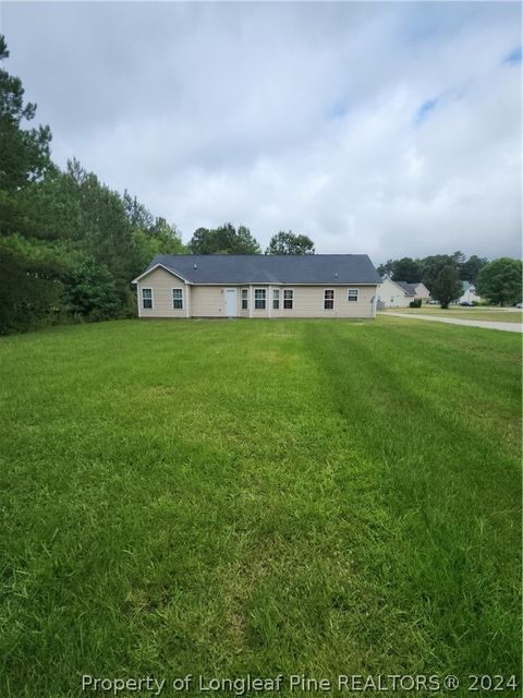 Single Family Residence in Raeford NC 235 Chestnut Drive 1.jpg