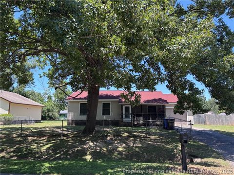 Photo of 1859 Berriedale Drive, Fayetteville, NC 28304 (MLS # 765158)