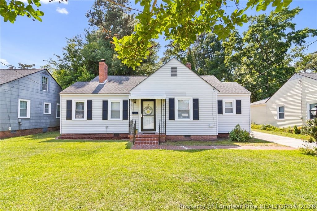 Photo of 907 McKimmon Road, Fayetteville, NC 28303 (MLS # 762189)