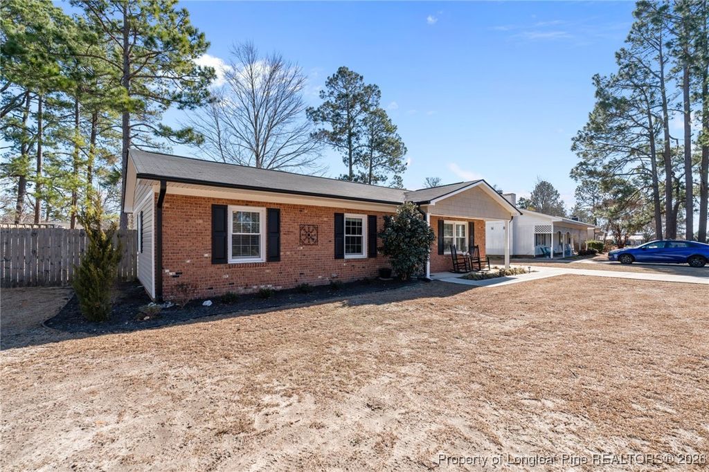 Photo of 3705 Persimmon Road, Hope Mills, NC 28348 (MLS # 756560)