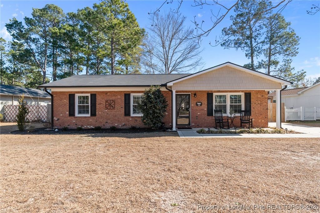 Photo of 3705 Persimmon Road, Hope Mills, NC 28348 (MLS # 756560)