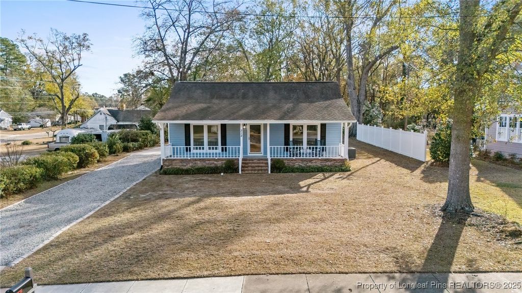 Photo of 312 E Donaldson Avenue, Raeford, NC 28376 (MLS # 754465)