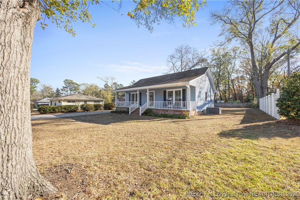 Photo of 312 E Donaldson Avenue, Raeford, NC 28376 (MLS # 754465)