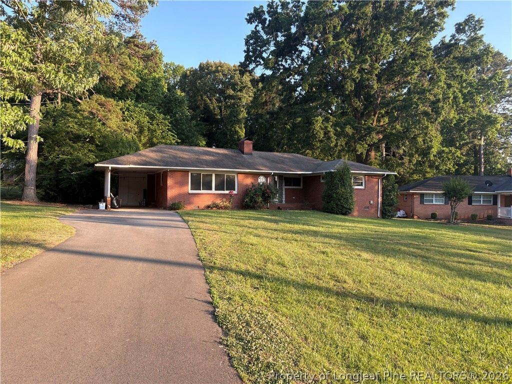 Photo of 7105 Park Lane W, Charlotte, NC 28214 (MLS # 762896)