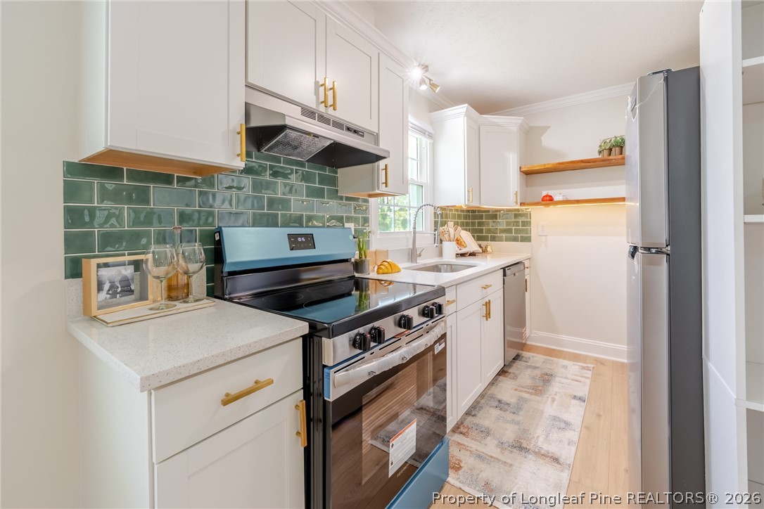 80 Elmhurst Street