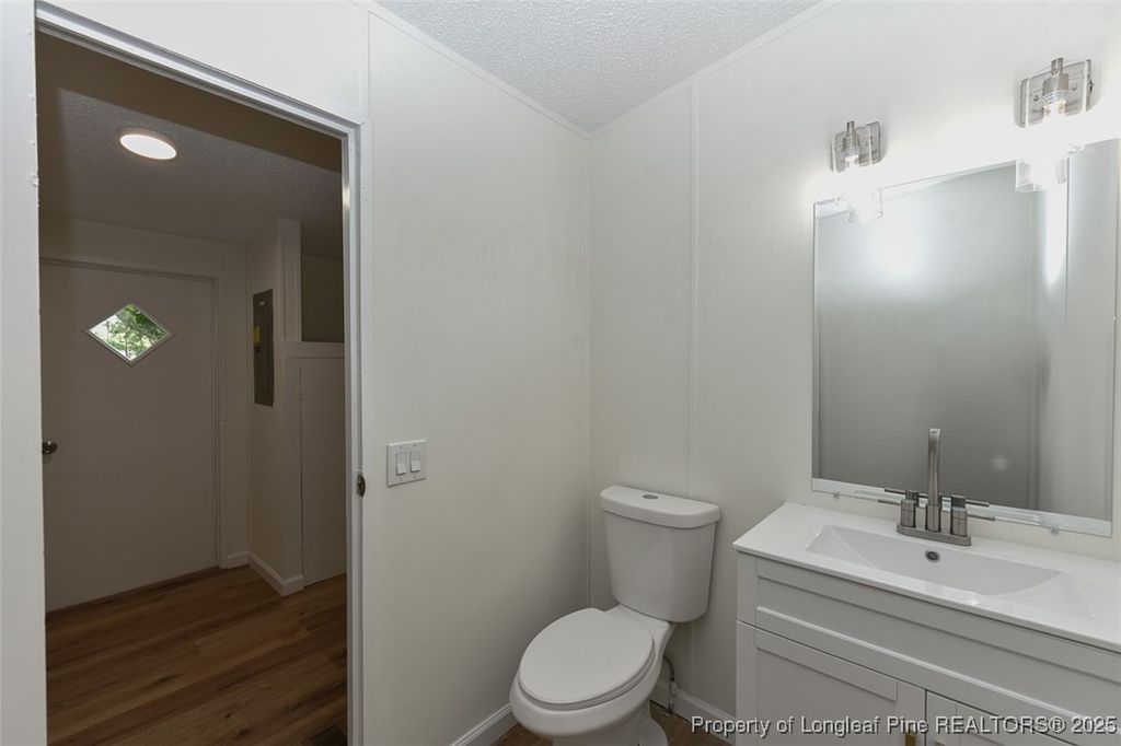 Photo of 5524 Gilcrest Sands Drive, Hope Mills, NC 28348 (MLS # 747418)
