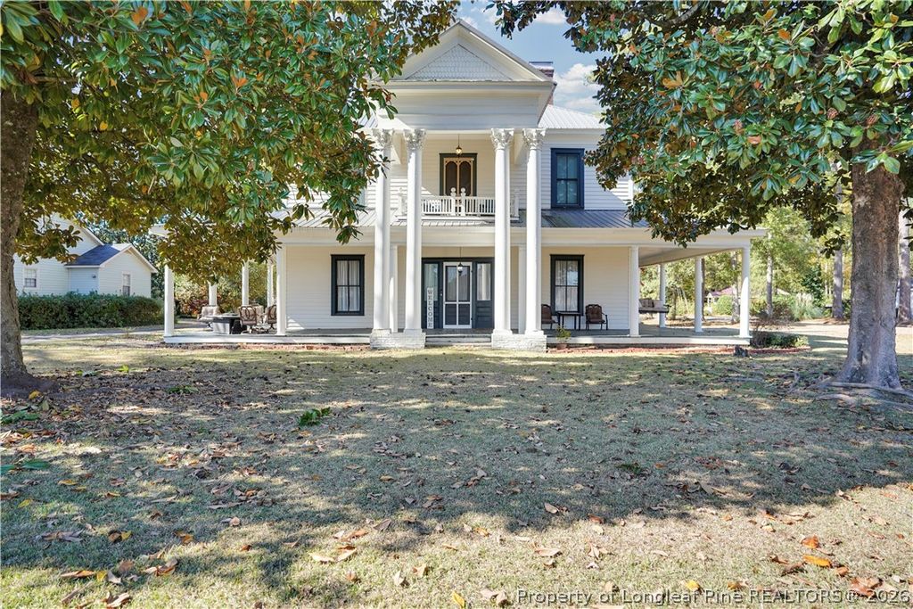 Photo of 115 N Magnolia Street, Raeford, NC 28376 (MLS # 759888)