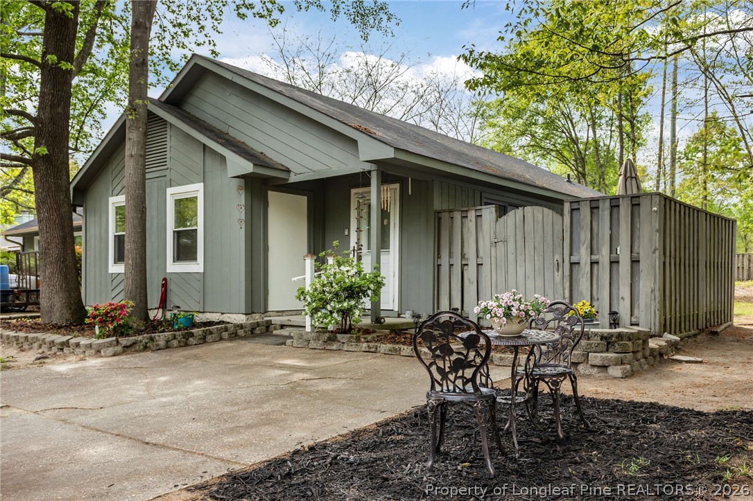 2723 Rivercliff Road