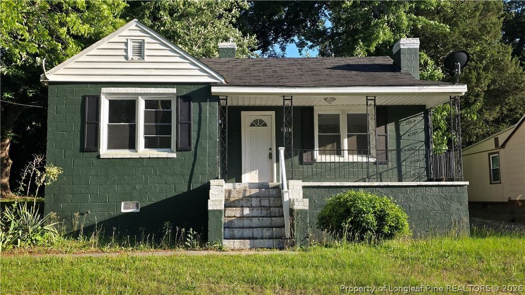 Photo of 217 Sunset Avenue, Fayetteville, NC 28301 (MLS # 762823)