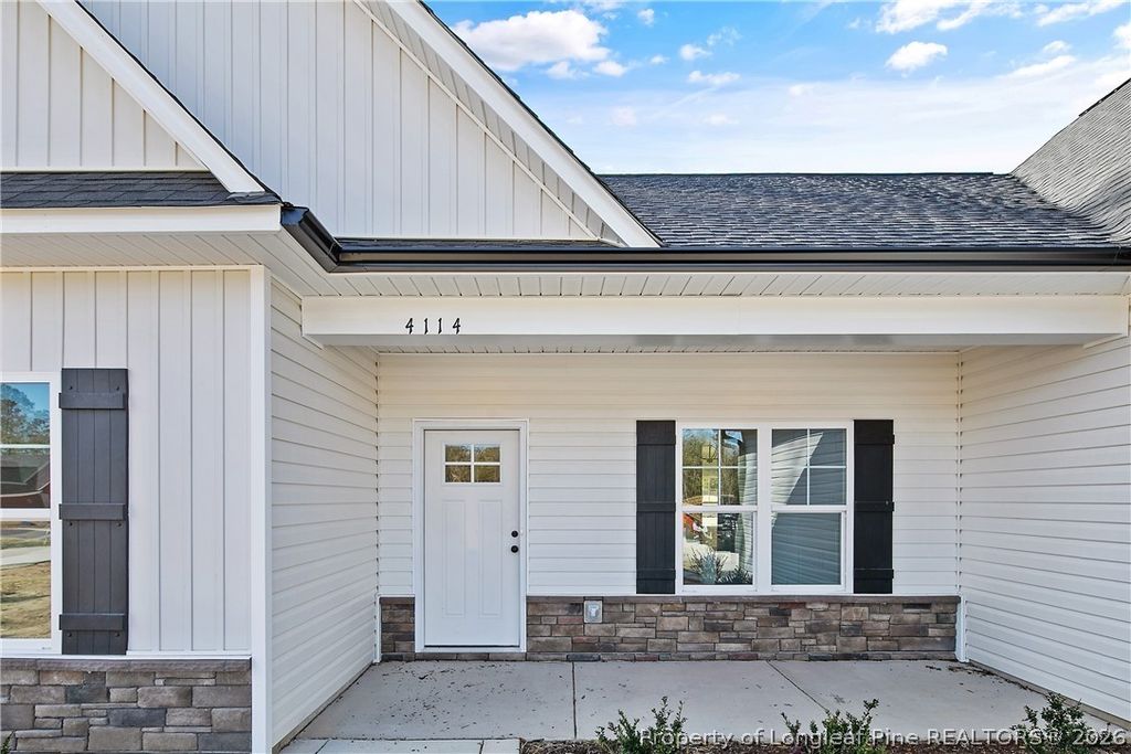 Photo of 1038 White Plains Drive, Fayetteville, NC 28312 (MLS # 765360)