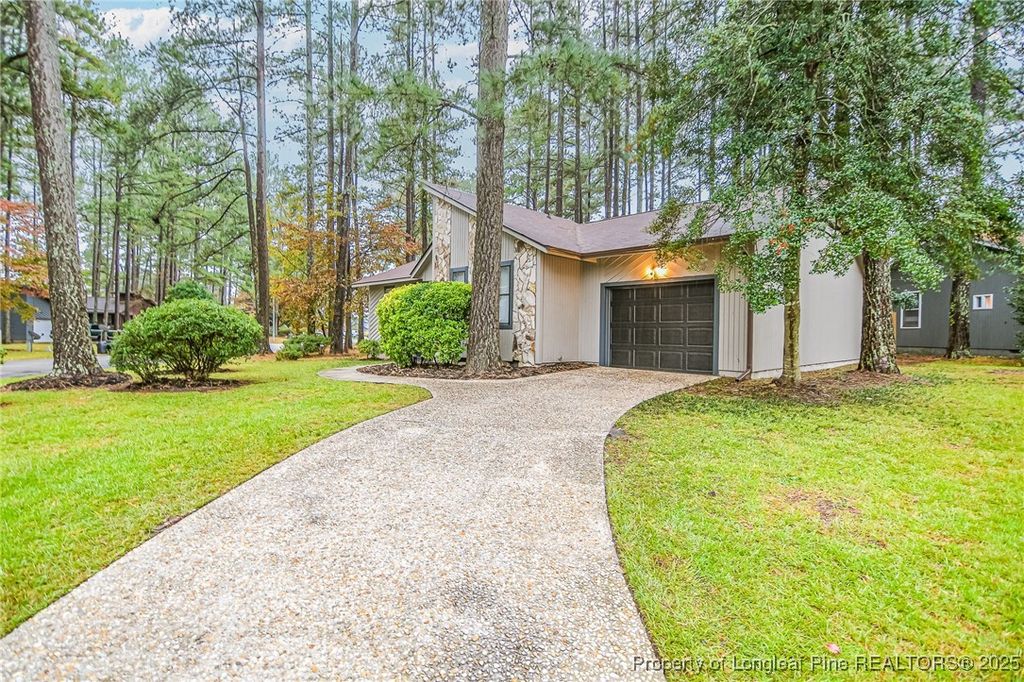 Photo of 901 Drew Court, Fayetteville, NC 28311 (MLS # 752131)