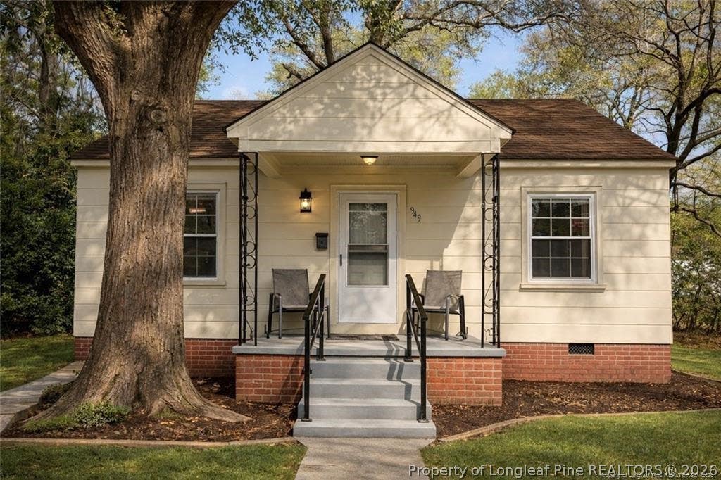 Photo of 949 Chester Circle, Fayetteville, NC 28303 (MLS # 765767)