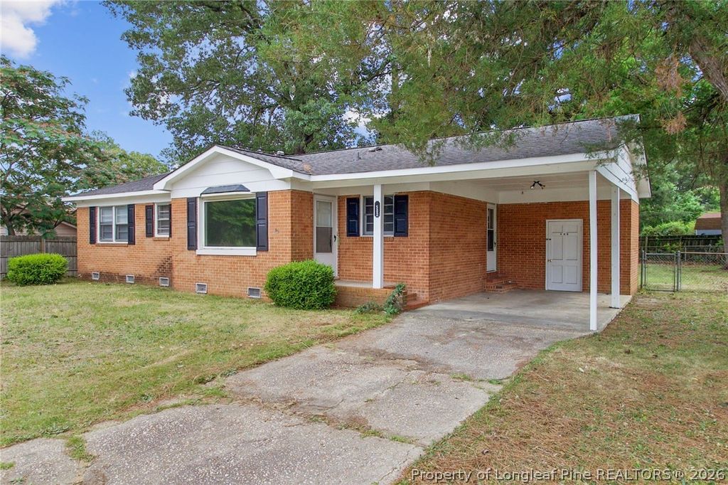 Photo of 502 Santa Fe Drive, Fayetteville, NC 28303 (MLS # 763233)