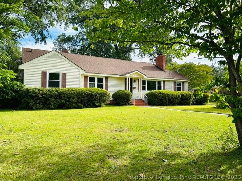 Photo of 504 W 30th Street, Lumberton, NC 28358 (MLS # 762649)